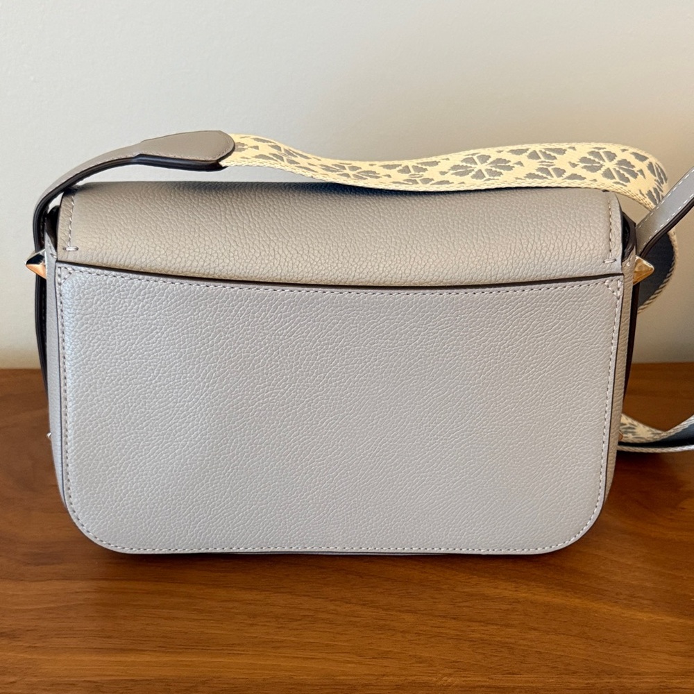 Kate Spade Liv Crossbody Bag - Picture 3 of 15